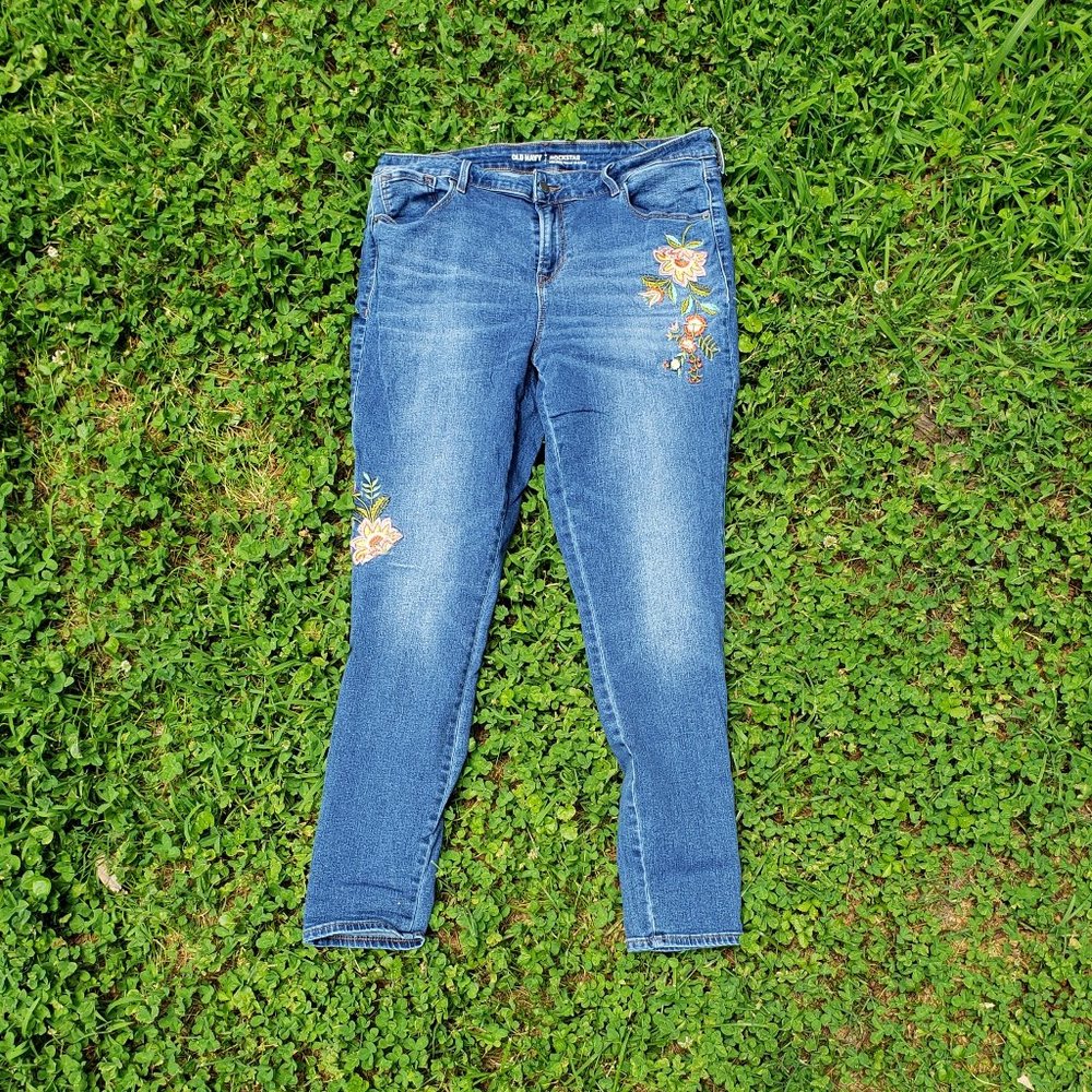 Old Navy Embroidered Mid-Rise Jeans